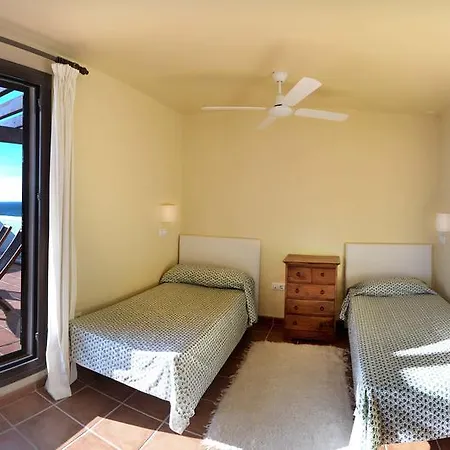 Biarritz Bed & Breakfast *