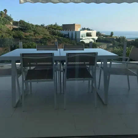 Biarritz Bed & Breakfast Tarifa